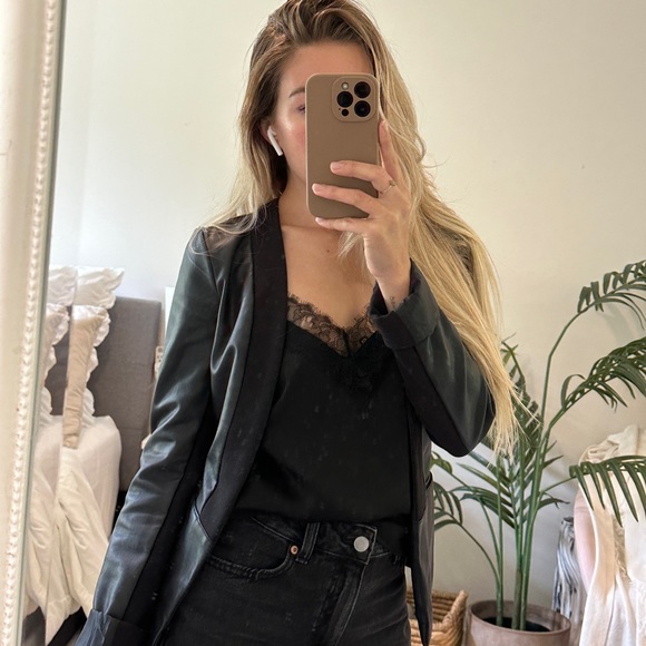 Dynamite leather Jacket - Picture 1 of 7